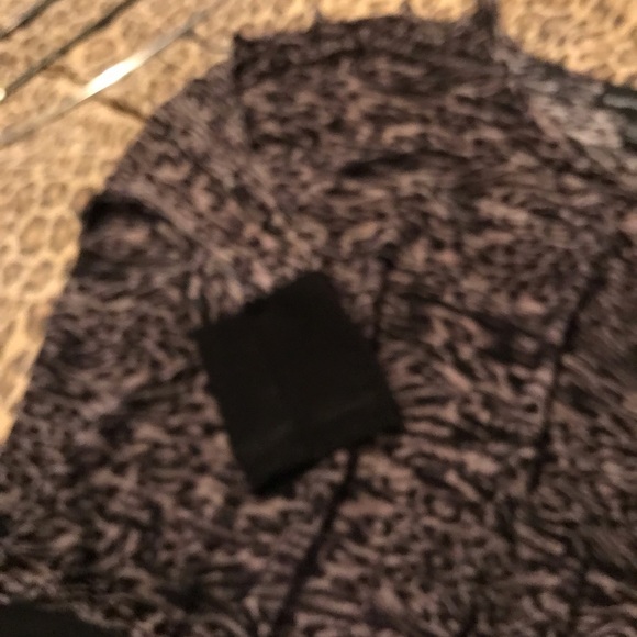 ISABELLA RODRIQUEZ  animal print w/ lattice cut out 3/4  sleeves - Picture 12 of 13